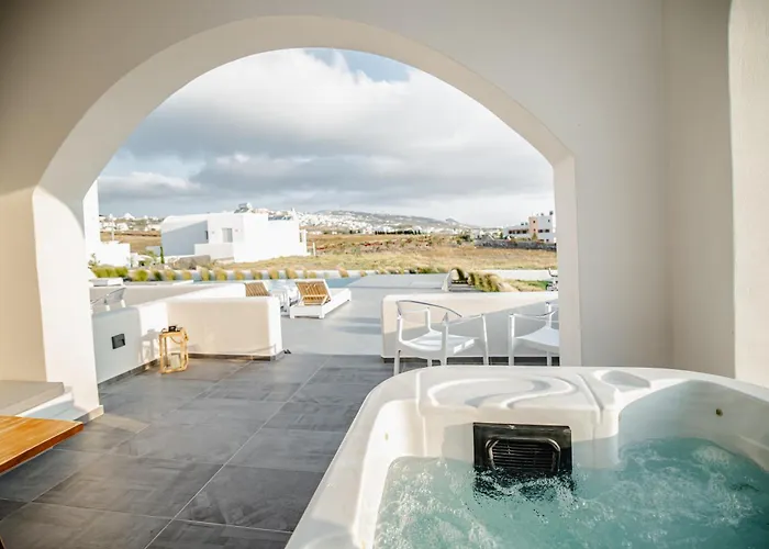 Bonsai Luxury 4* Karterados (Santorini)