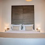 Bonsai Luxury Karterados (Santorini)