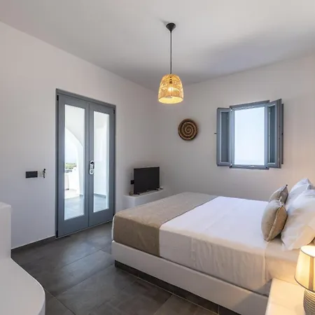 Bonsai Luxury 4* Karterados (Santorini)