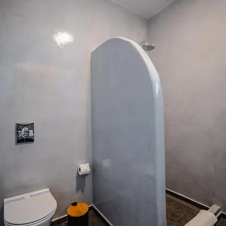 Bonsai Luxury Karterados (Santorini)