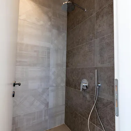 Bonsai Luxury Appart hôtel Karterados (Santorini)