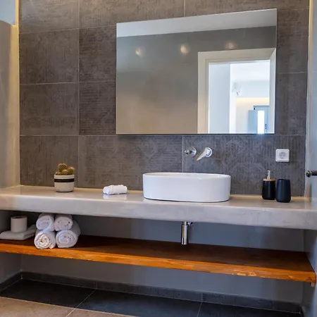 Bonsai Luxury Appart hôtel Karterados (Santorini)