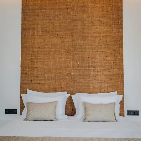 Bonsai Luxury 4* Karterados (Santorini)