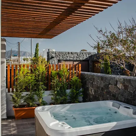 Lägenhetshotell Bonsai Luxury Karterados (Santorini)