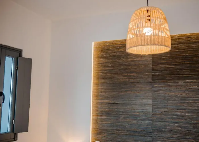 Bonsai Luxury Aparthotel Karterados (Santorini)