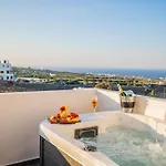 Bonsai Luxury Lägenhetshotell Karterados (Santorini)