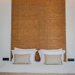 Bonsai Luxury 4* Karterados (Santorini)