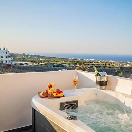 Bonsai Luxury Aparthotel Karterados (Santorini)
